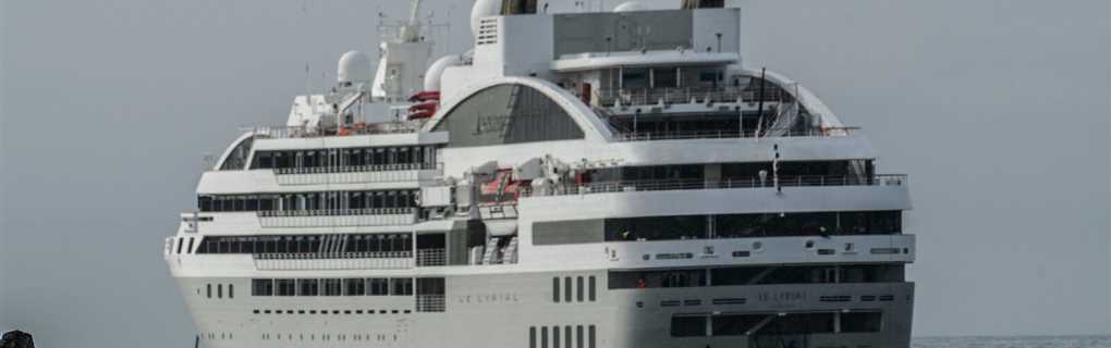 Abercrombie Kent Cruises