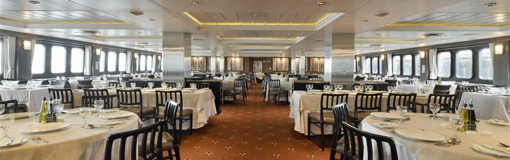 Australis Cruises