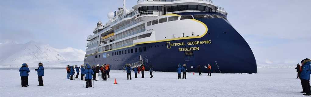 Expedition cruise