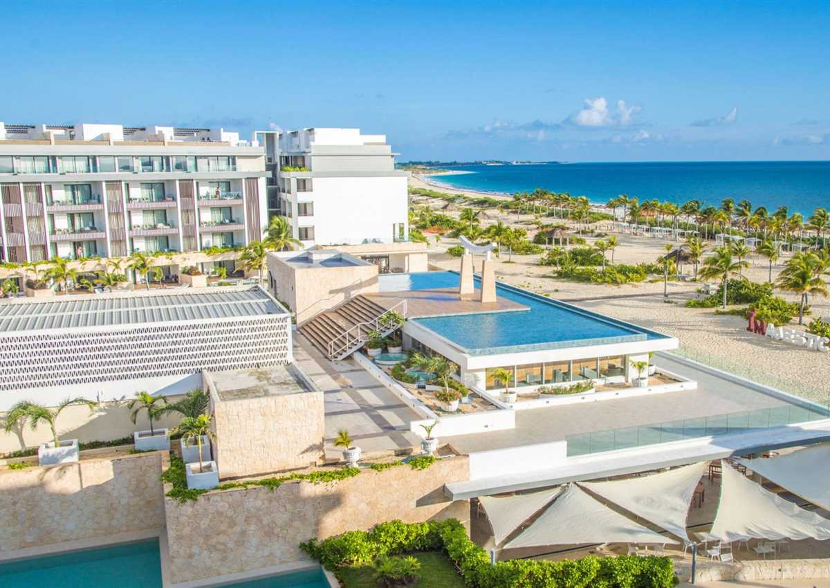 Best Destination Wedding Travel Agents for Majestic Elegance Costa Mujeres