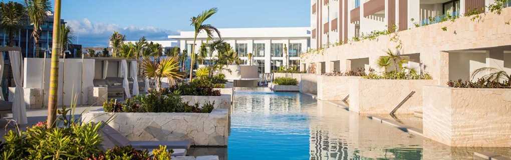 Majestic Elegance Costa Mujeres