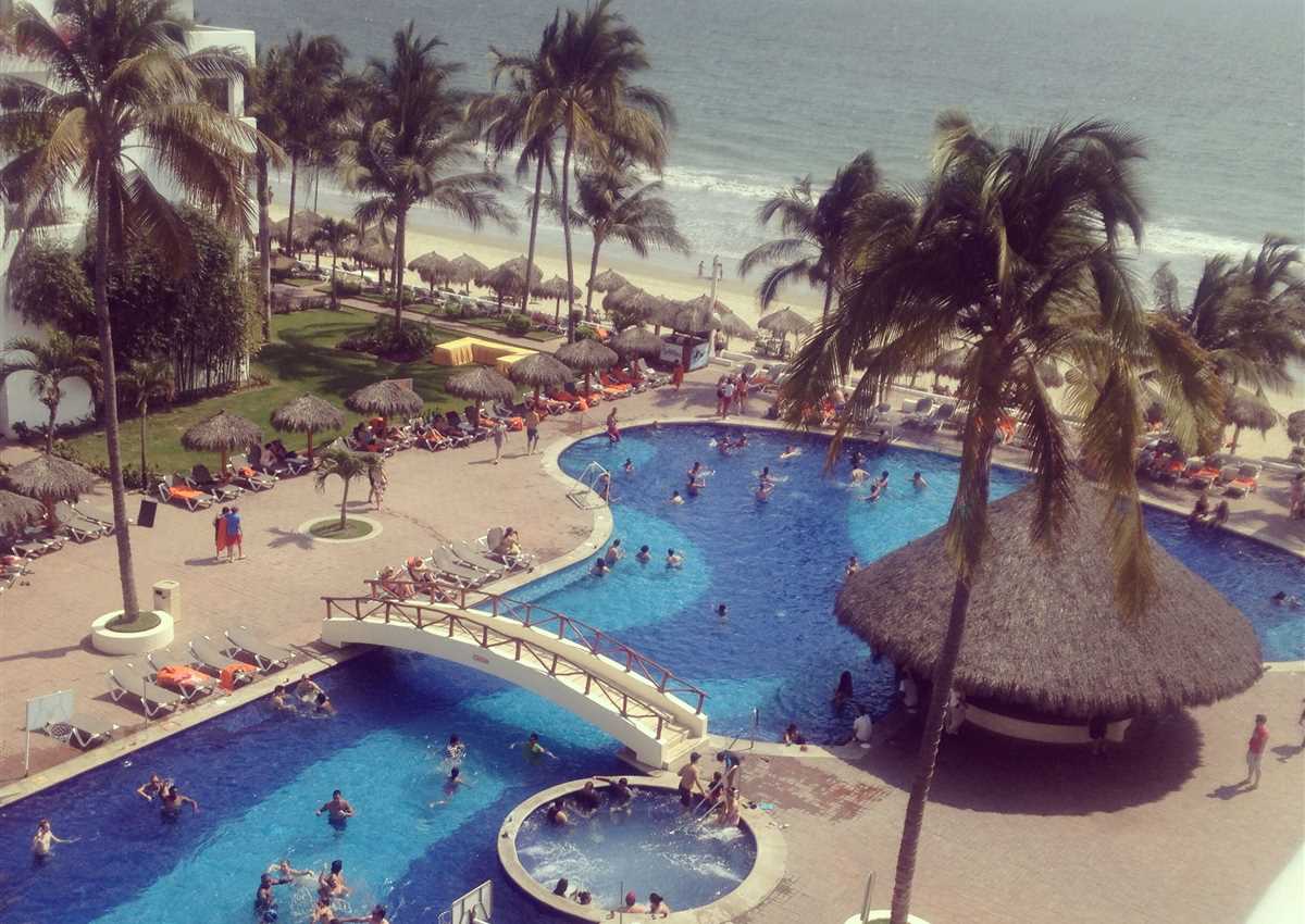 Marival, Puerto Vallarta, families, couples TOP