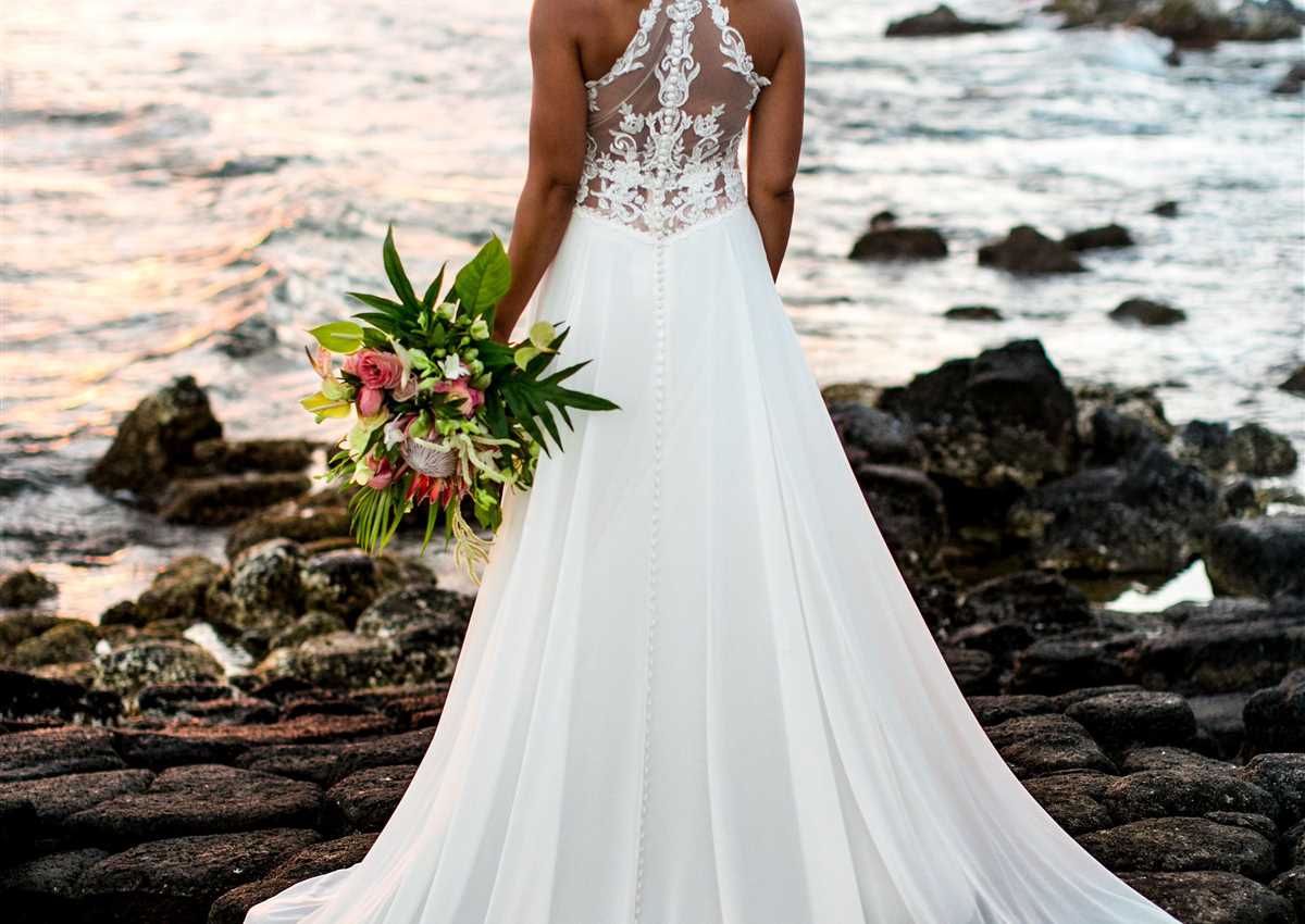 Tropical Beach Wedding TOP