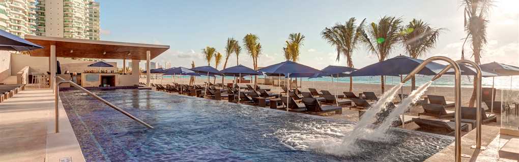 cancun adults only