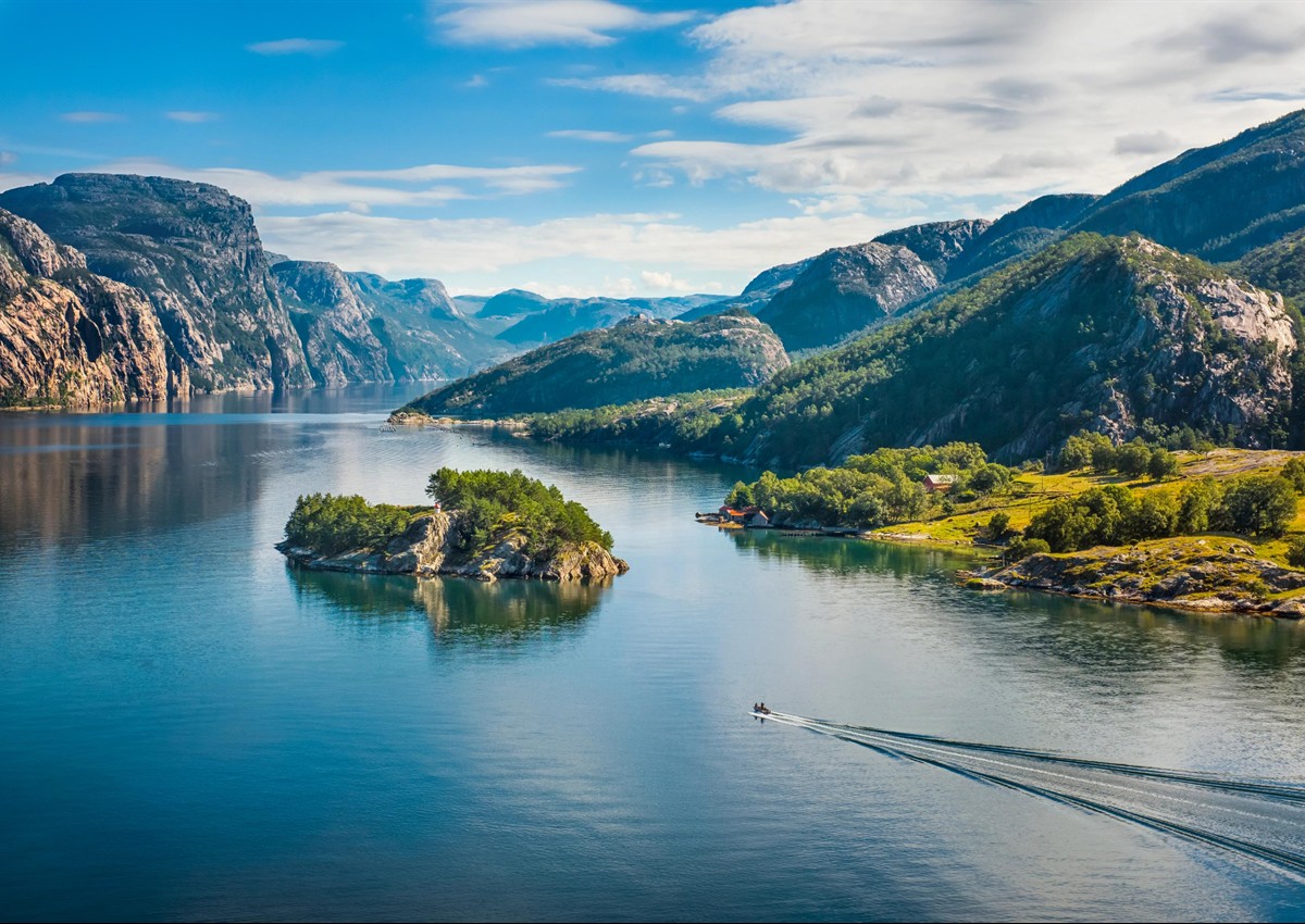 Unveiling the Pinnacle of Luxury: A First-Hand Review of the Silversea Cruise Experience TOP